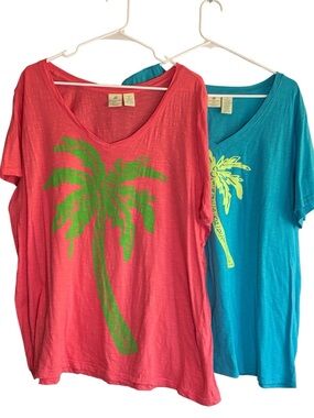TWO! Caribbean Joe Short Sleeve Palm Tree Graphic Tees. 3X coral 2X blue